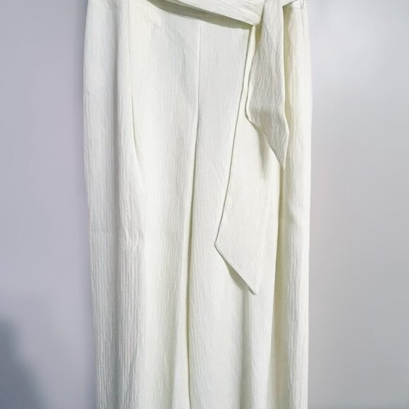 Club Monaco Ivory Tie Waist Trousers & Matching Ruffled String Tie Top - Picture 5 of 8